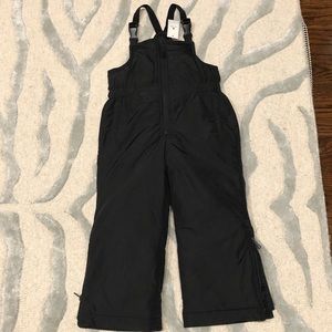 NWT Gap toddler black snowpants gender neutral
